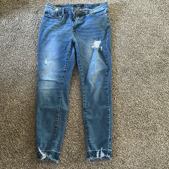 Judy Blue Jeans size 13/31 - Picture 1 of 4